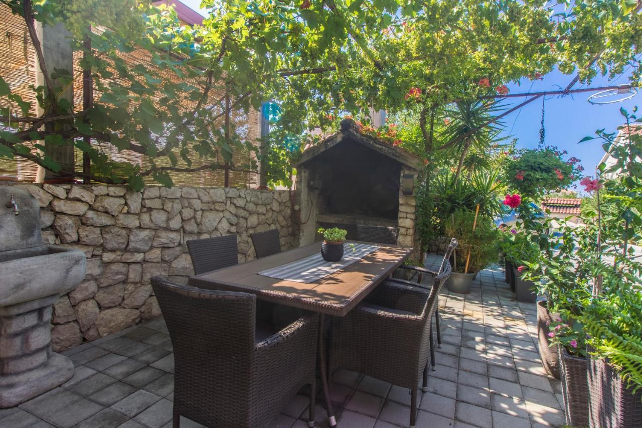 Dalmati house Hotel Brodarica  Kültér fotó