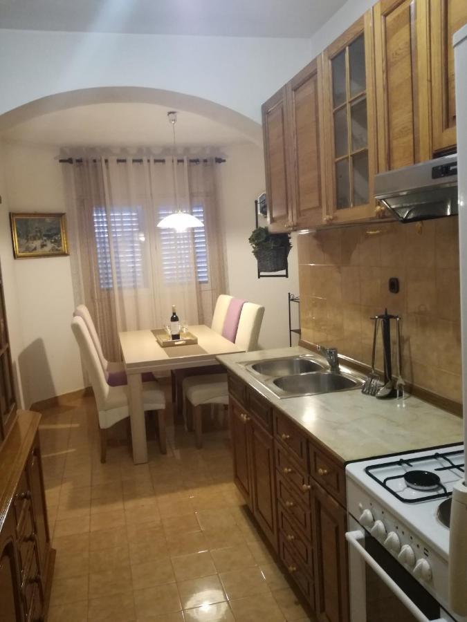 Dalmati house Hotel Brodarica  Kültér fotó