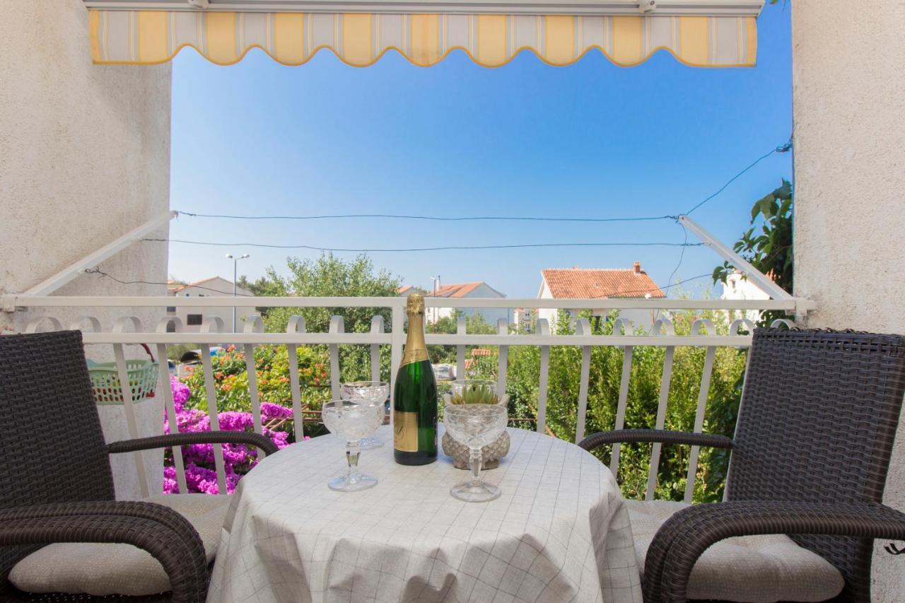 Dalmati house Hotel Brodarica  Kültér fotó
